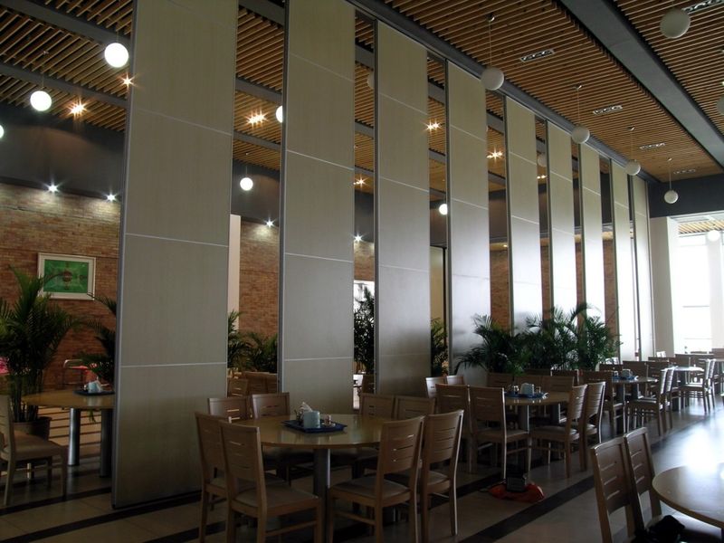 <div style="text-align:center;">
	<span style="font-family:SimSun;font-size:24px;color:#000000;"><strong>肇庆明悦酒店</strong></span> 
</div>